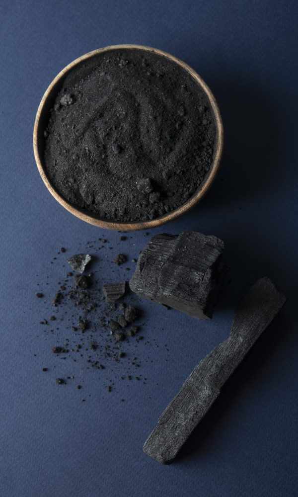 Still life ashes with charcoal 600x1000