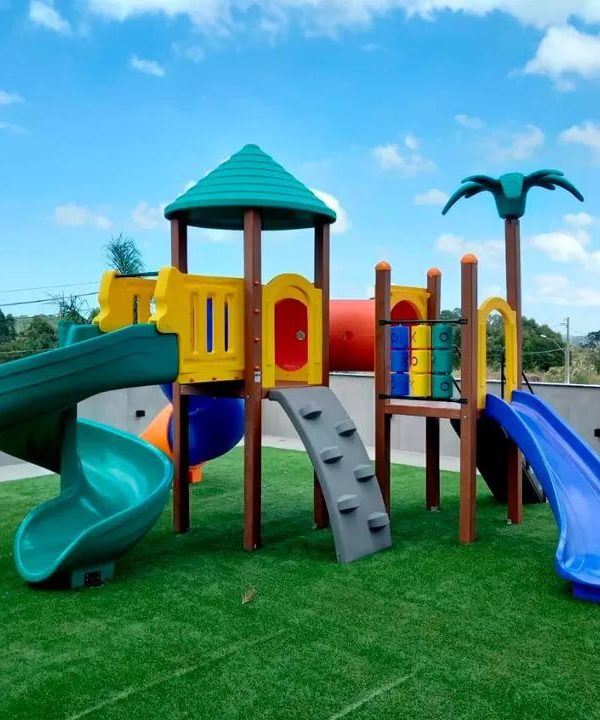 Playground Madeira Plastica Brinquedos de Parque 600x720